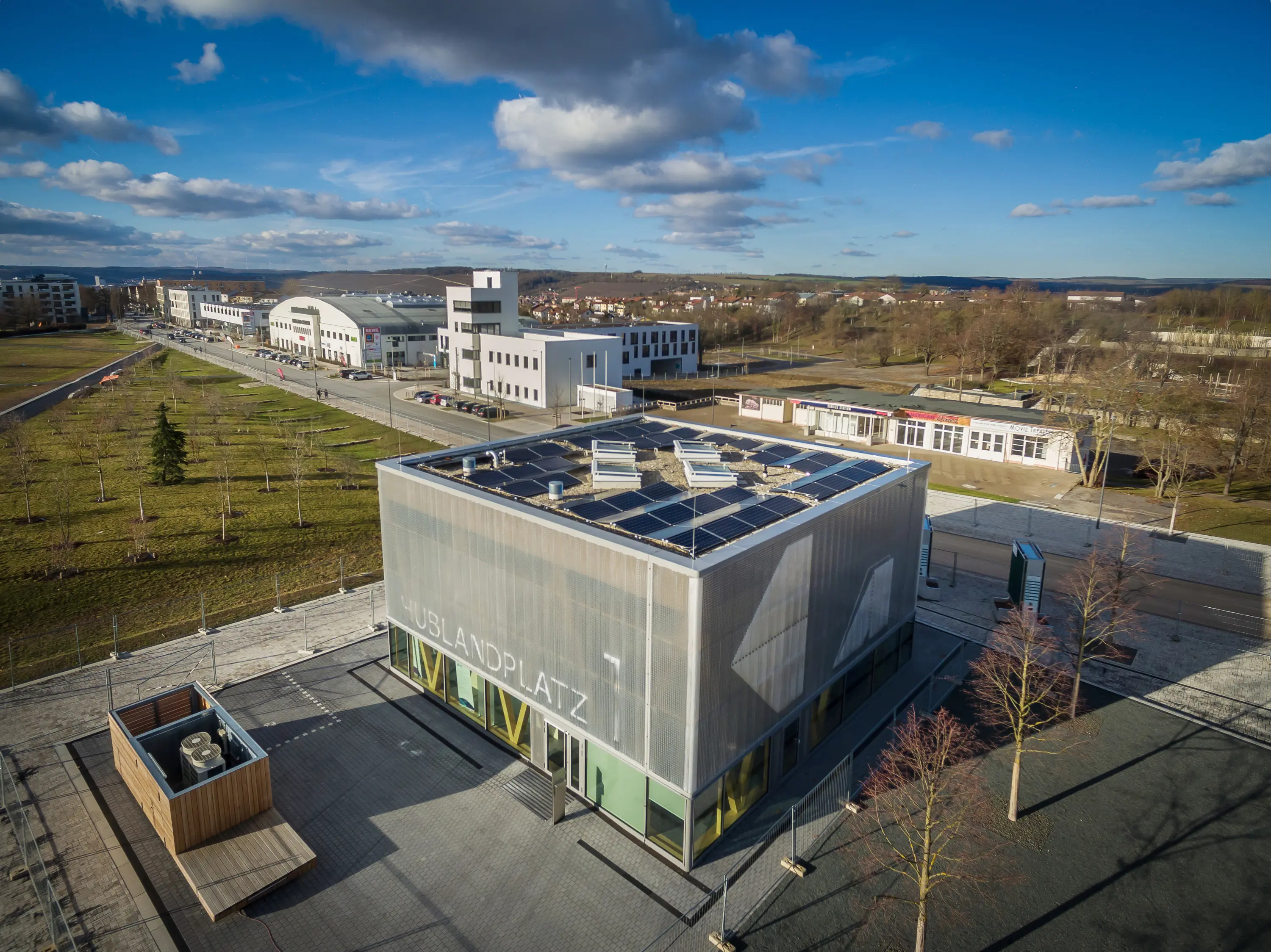 Gebäude des ZDI Mainfranken in Würzburg aus der Luft